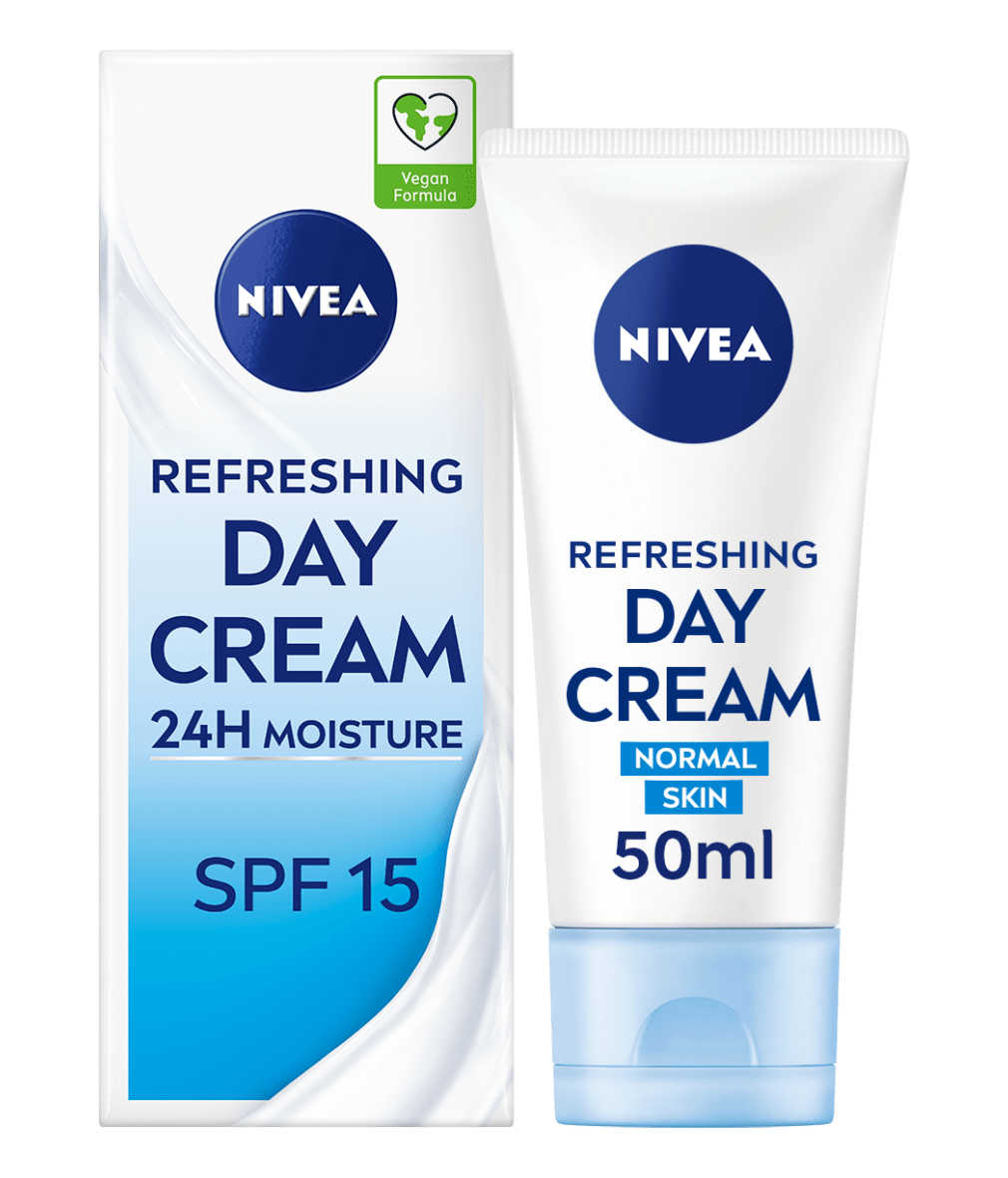 Nivea Refreshing Day Cream 24H Moisture (SPF15) 50ml